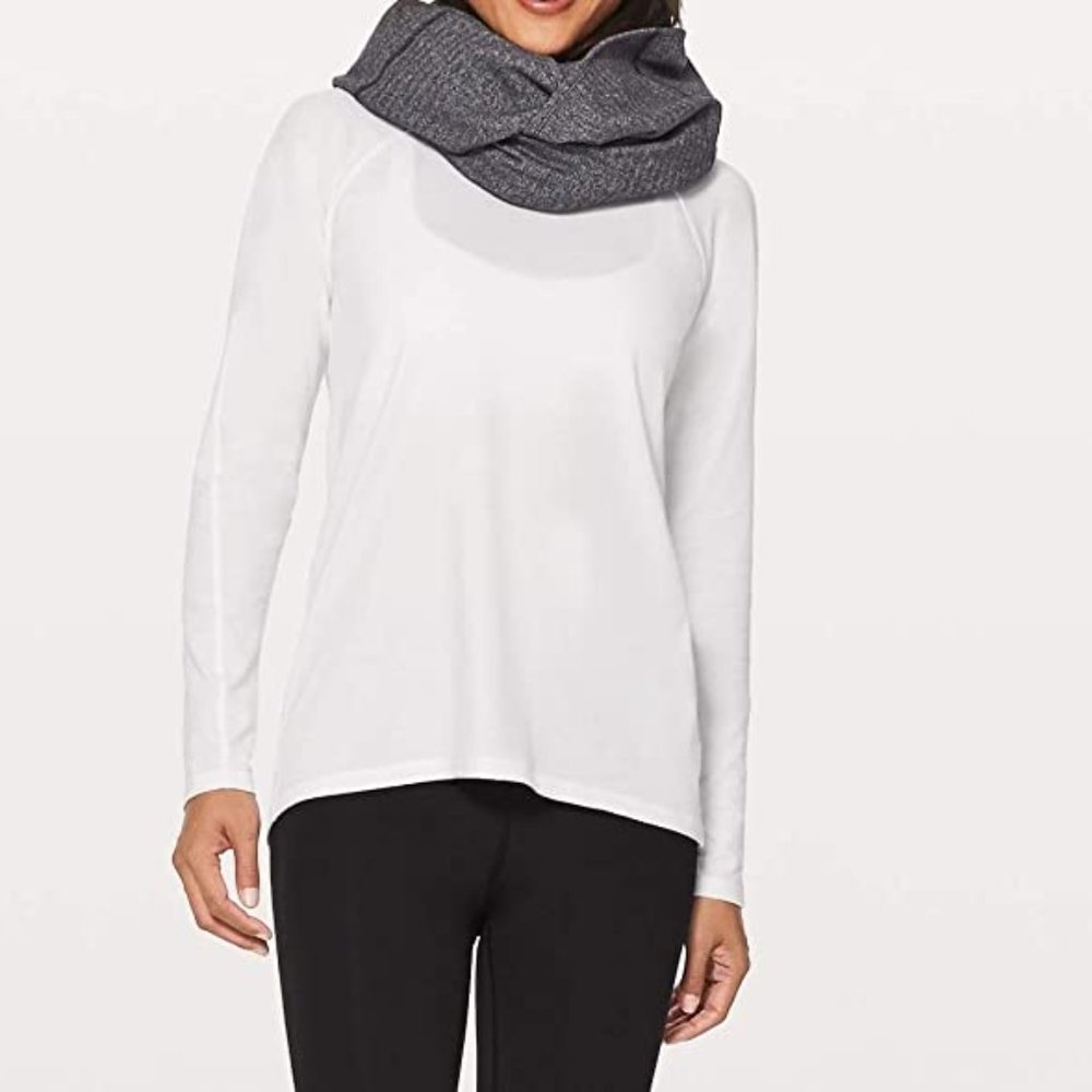 Lululemon Vinyasa Scarf - Picture 5 of 10